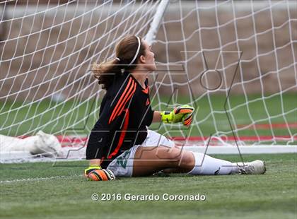 Thumbnail 2 in Rio Americano vs. Manteca (CIF SJS D3 Final) photogallery.