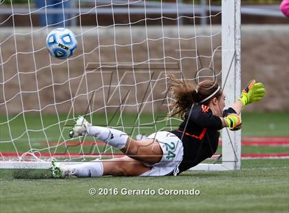 Thumbnail 2 in Rio Americano vs. Manteca (CIF SJS D3 Final) photogallery.