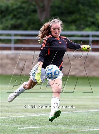 Thumbnail 2 in Rio Americano vs. Manteca (CIF SJS D3 Final) photogallery.