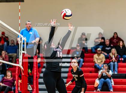 Thumbnail 1 in Dayton @ Santiam Christian photogallery.