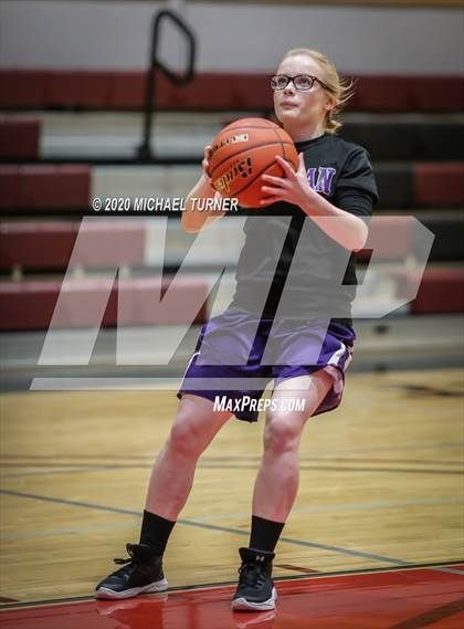 Thumbnail 2 in Mullan vs. Lakeside photogallery.