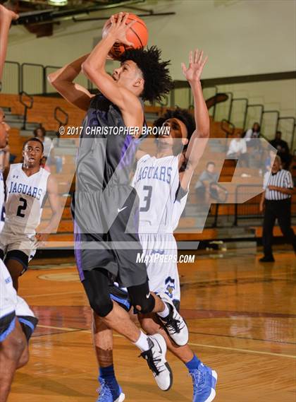 Thumbnail 2 in King vs Katy Taylor (McDonald's Texas Invitational) photogallery.