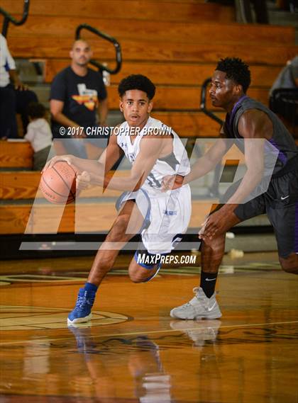 Thumbnail 2 in King vs Katy Taylor (McDonald's Texas Invitational) photogallery.
