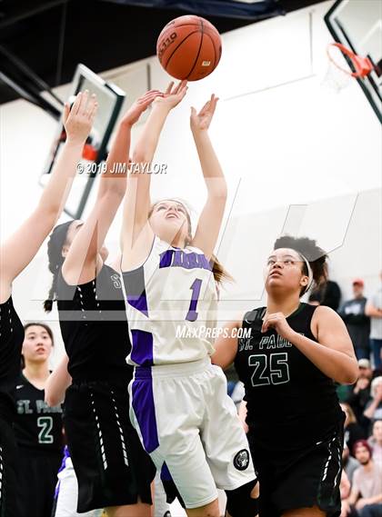 Thumbnail 1 in Community Christian vs. St. Paul's Prep (Texas Division TCAF 2 State Semi-Finals) photogallery.