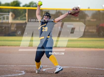 Thumbnail 1 in Lopez @ Harlingen South photogallery.