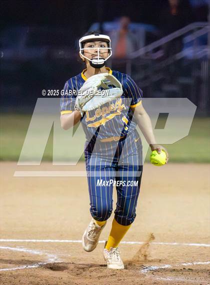 Thumbnail 3 in Lopez @ Harlingen South photogallery.