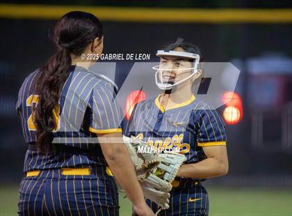 Thumbnail 3 in Lopez @ Harlingen South photogallery.