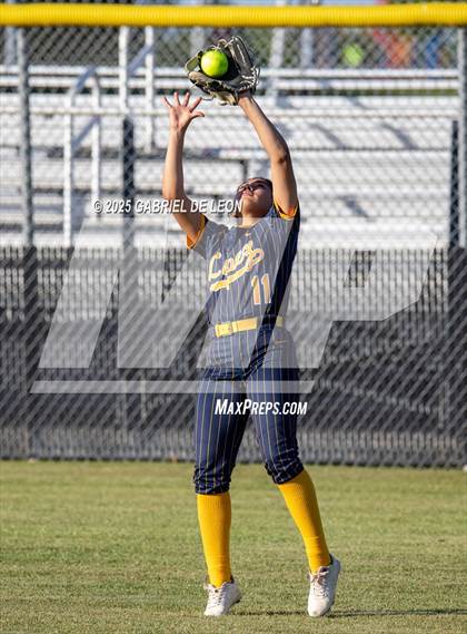 Thumbnail 3 in Lopez @ Harlingen South photogallery.