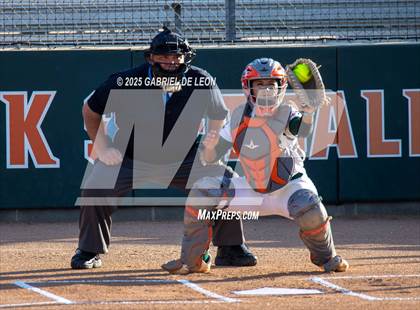 Thumbnail 3 in Lopez @ Harlingen South photogallery.