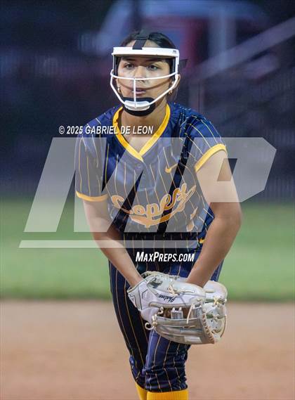 Thumbnail 1 in Lopez @ Harlingen South photogallery.