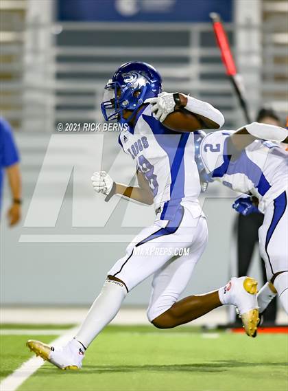Thumbnail 1 in Grand Oaks vs Chavez photogallery.
