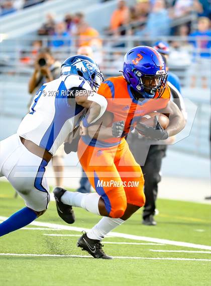 Thumbnail 2 in Grand Oaks vs Chavez photogallery.