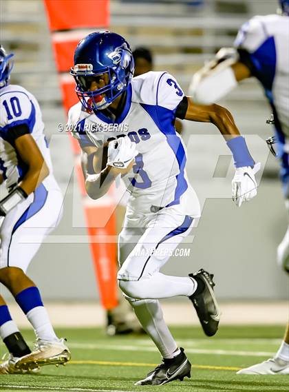 Thumbnail 3 in Grand Oaks vs Chavez photogallery.