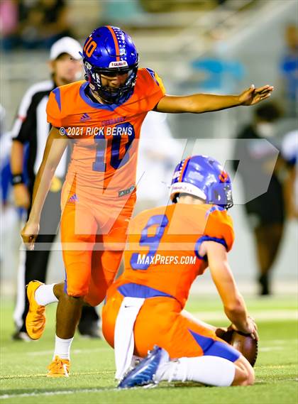 Thumbnail 1 in Grand Oaks vs Chavez photogallery.