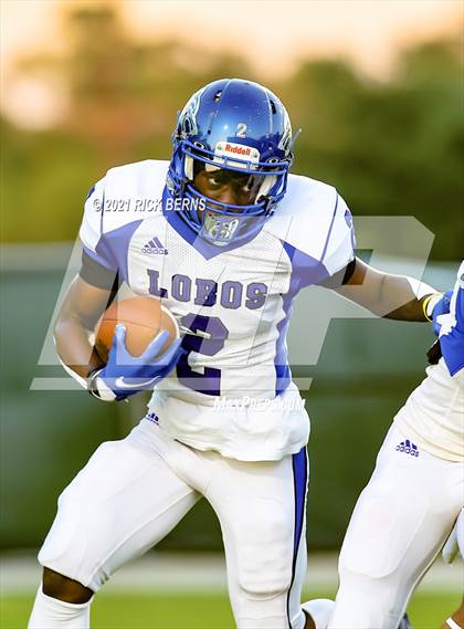 Thumbnail 3 in Grand Oaks vs Chavez photogallery.