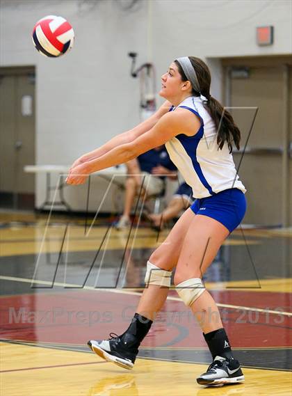 Thumbnail 1 in Blue Springs South vs. Blue Valley Northwest photogallery.