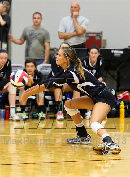 Thumbnail 1 in Blue Springs South vs. Blue Valley Northwest photogallery.
