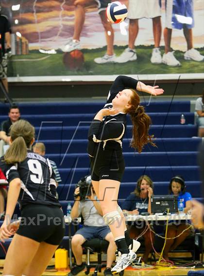 Thumbnail 2 in Blue Springs South vs. Blue Valley Northwest photogallery.