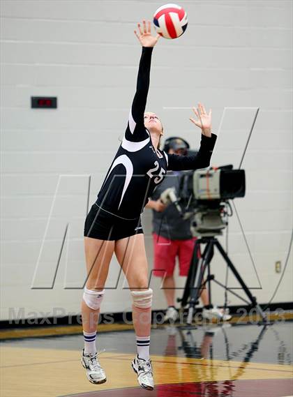 Thumbnail 2 in Blue Springs South vs. Blue Valley Northwest photogallery.