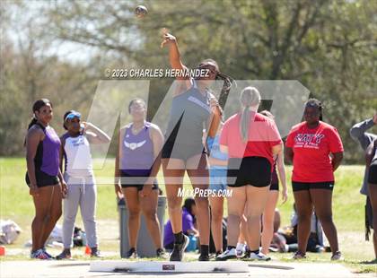 Thumbnail 1 in College Station Cougar Relays (Shotput, Discus, Pole Vault) photogallery.