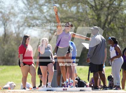 Thumbnail 1 in College Station Cougar Relays (Shotput, Discus, Pole Vault) photogallery.