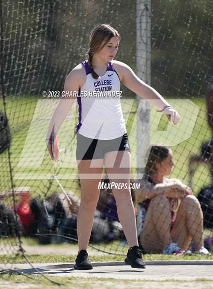 Thumbnail 2 in College Station Cougar Relays (Shotput, Discus, Pole Vault) photogallery.