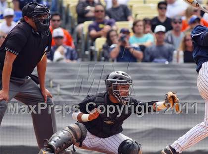 Thumbnail 3 in Chatsworth vs. San Fernando (CIF LACS D1 Final) photogallery.