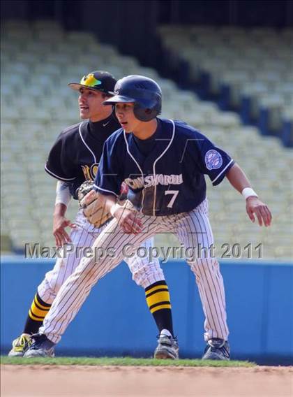 Thumbnail 2 in Chatsworth vs. San Fernando (CIF LACS D1 Final) photogallery.