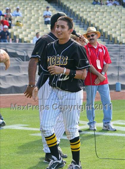 Thumbnail 2 in Chatsworth vs. San Fernando (CIF LACS D1 Final) photogallery.