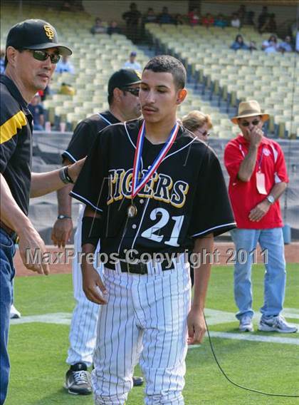 Thumbnail 1 in Chatsworth vs. San Fernando (CIF LACS D1 Final) photogallery.
