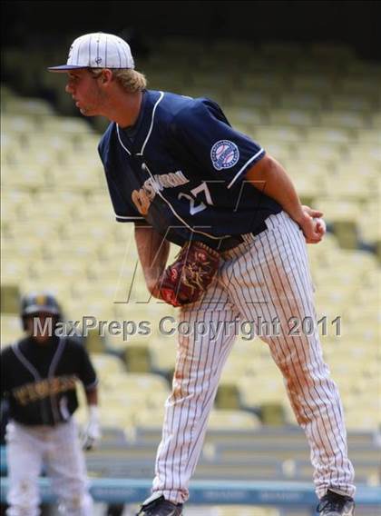 Thumbnail 2 in Chatsworth vs. San Fernando (CIF LACS D1 Final) photogallery.