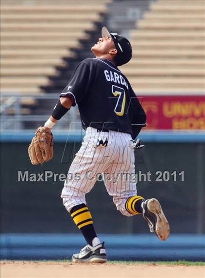 Thumbnail 2 in Chatsworth vs. San Fernando (CIF LACS D1 Final) photogallery.