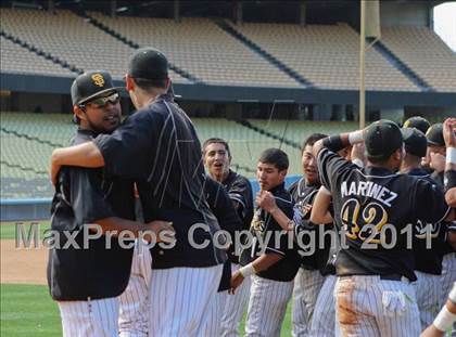 Thumbnail 2 in Chatsworth vs. San Fernando (CIF LACS D1 Final) photogallery.