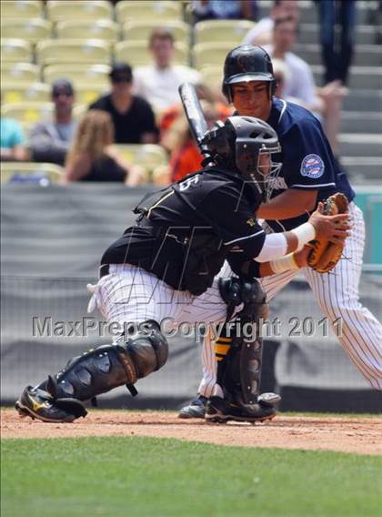 Thumbnail 2 in Chatsworth vs. San Fernando (CIF LACS D1 Final) photogallery.