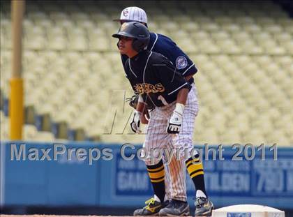 Thumbnail 1 in Chatsworth vs. San Fernando (CIF LACS D1 Final) photogallery.