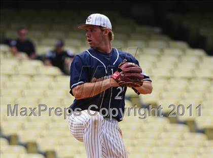 Thumbnail 2 in Chatsworth vs. San Fernando (CIF LACS D1 Final) photogallery.