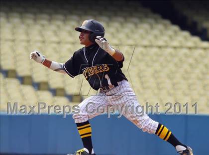 Thumbnail 2 in Chatsworth vs. San Fernando (CIF LACS D1 Final) photogallery.