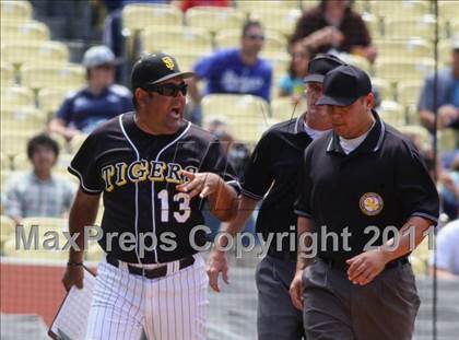 Thumbnail 3 in Chatsworth vs. San Fernando (CIF LACS D1 Final) photogallery.