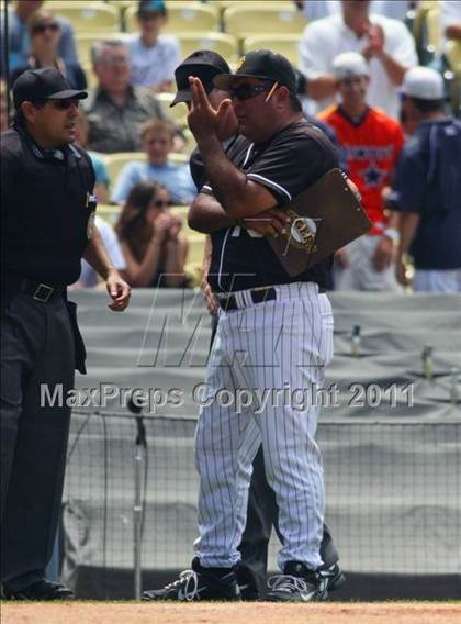 Thumbnail 3 in Chatsworth vs. San Fernando (CIF LACS D1 Final) photogallery.