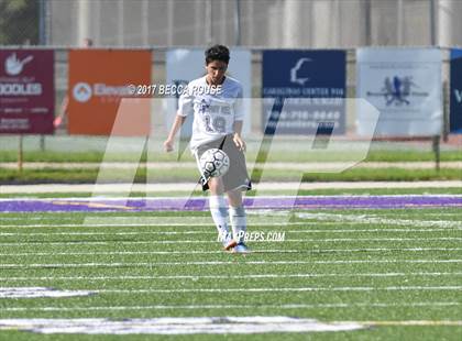 Thumbnail 2 in Charlotte Catholic vs. Ardrey Kell photogallery.