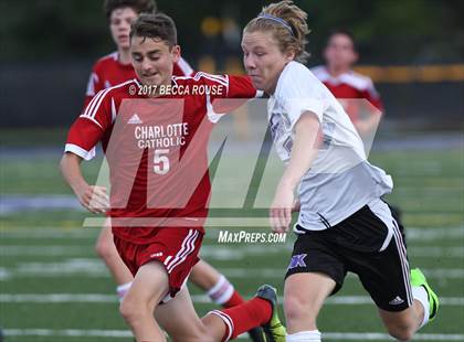 Thumbnail 3 in Charlotte Catholic vs. Ardrey Kell photogallery.