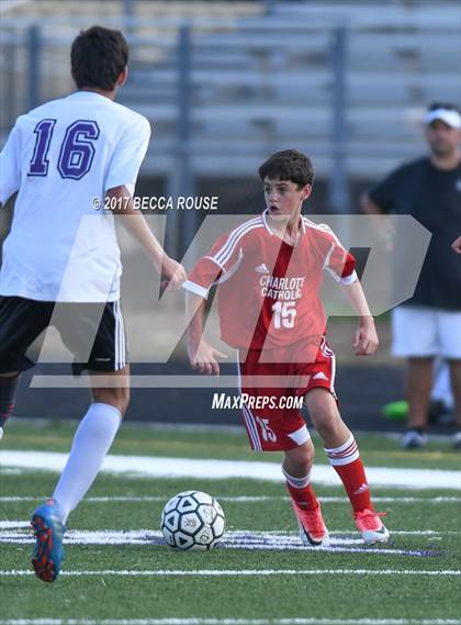 Thumbnail 2 in Charlotte Catholic vs. Ardrey Kell photogallery.