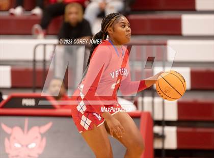 Thumbnail 3 in Veterans vs Baldwin (Hardwood Invitational) photogallery.