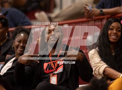 Thumbnail 1 in Veterans vs Baldwin (Hardwood Invitational) photogallery.