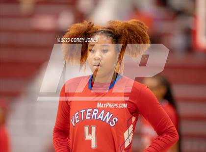 Thumbnail 3 in Veterans vs Baldwin (Hardwood Invitational) photogallery.