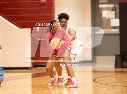 Thumbnail 3 in Veterans vs Baldwin (Hardwood Invitational) photogallery.