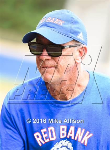 Thumbnail 3 in Red Bank vs East Ridge photogallery.