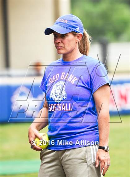 Thumbnail 1 in Red Bank vs East Ridge photogallery.