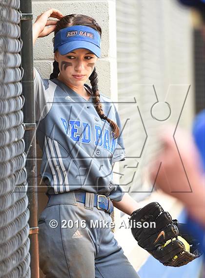 Thumbnail 3 in Red Bank vs East Ridge photogallery.