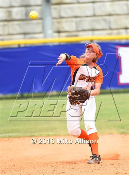 Thumbnail 1 in Red Bank vs East Ridge photogallery.